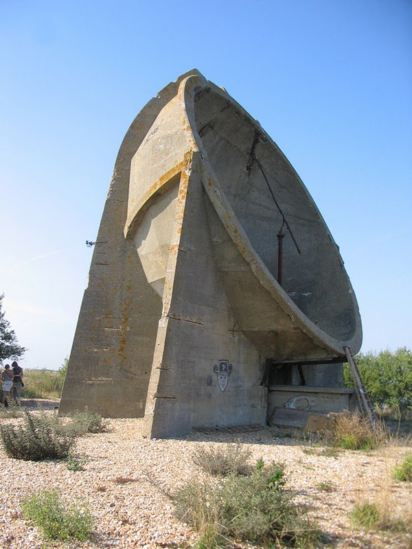 Бетонные акустические зеркала в Denge, Кент
